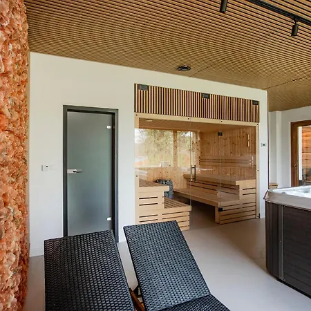 House Semesterbostad *